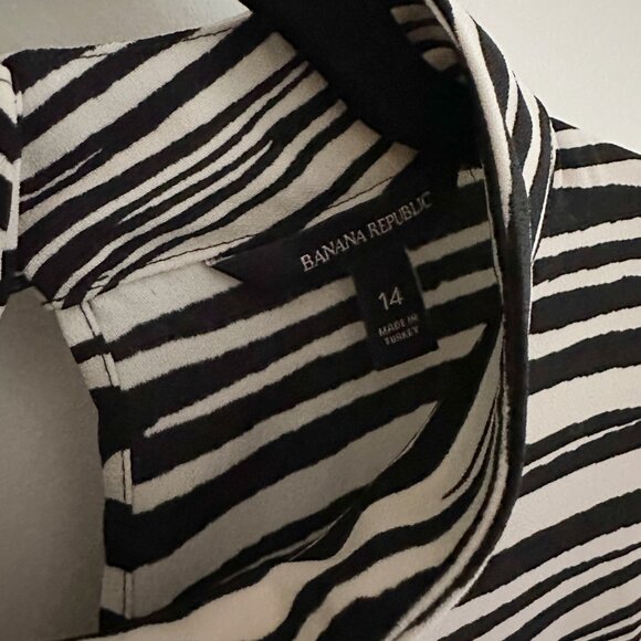 BANANA REPUBLIC - Zebra Print Midi Dress - Size 14 - Picture 3 of 4